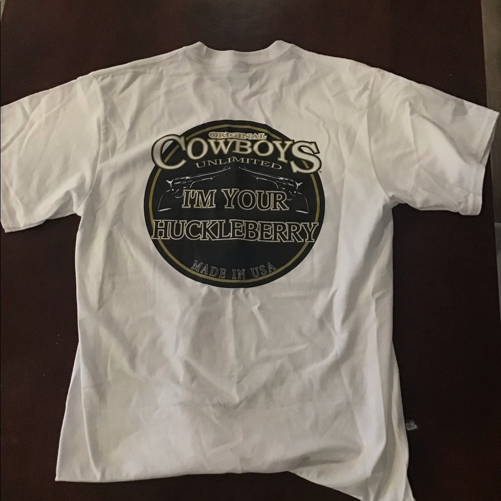 NWOT COWBOYS UNLIMITED GRAPHIC T-SHIRT